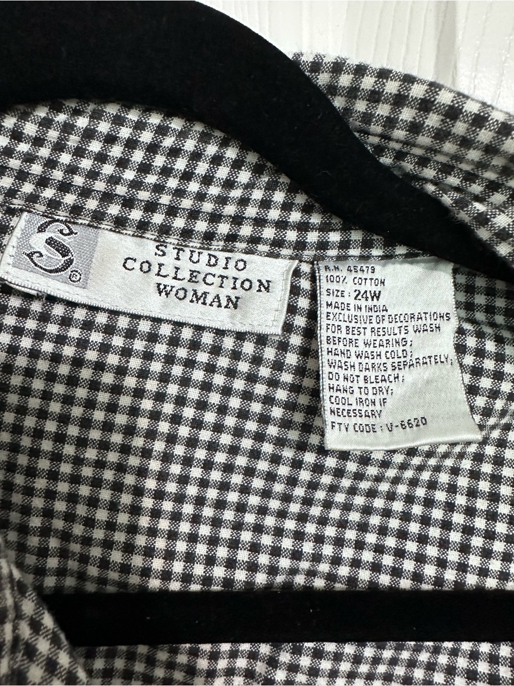 Studio Collection Woman Hallloween-Themed Black & White Gingham Button-Down - Picture 4 of 6